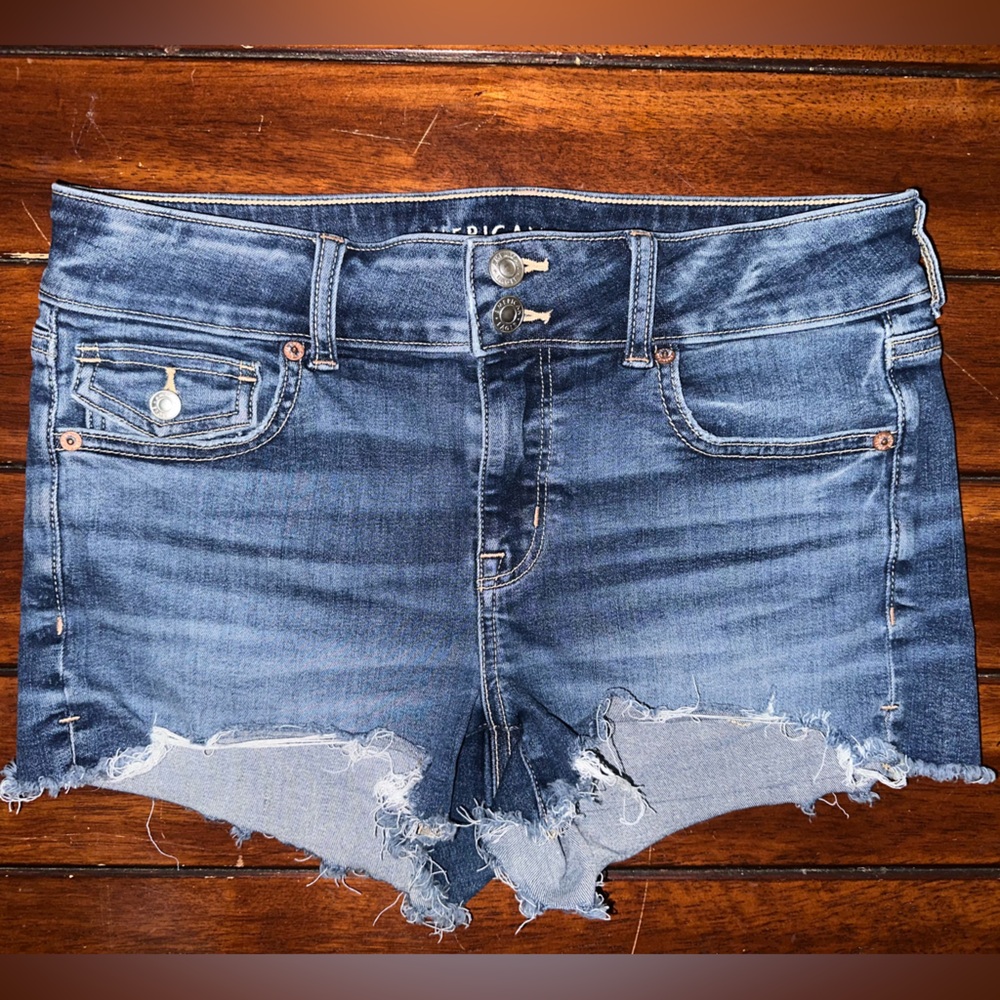 Women’s size 10 American Eagle Outfitters denim shorts
